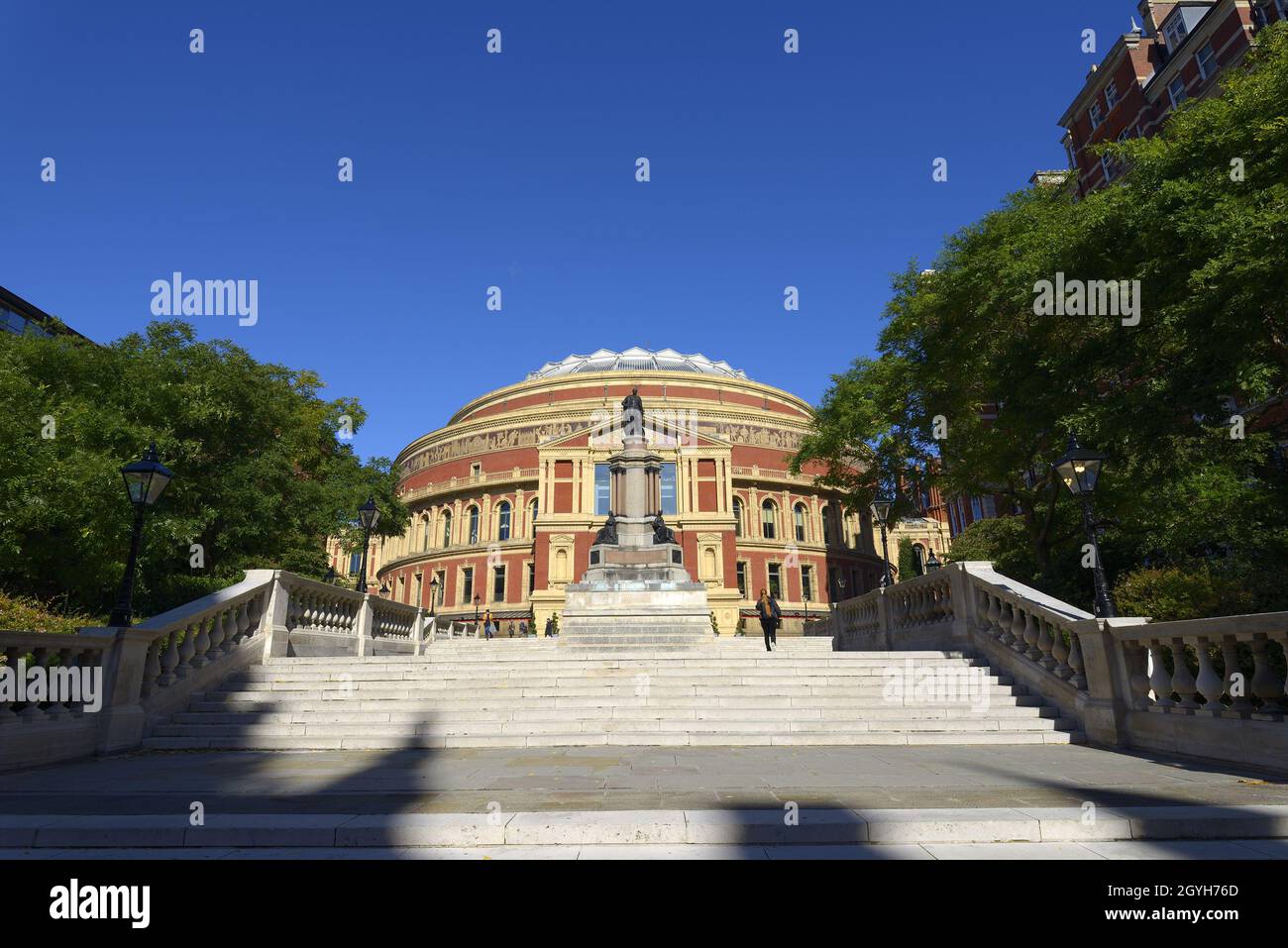 Londra, Inghilterra, Regno Unito. Royal Albert Hall, vista da Prince Consort Road Foto Stock