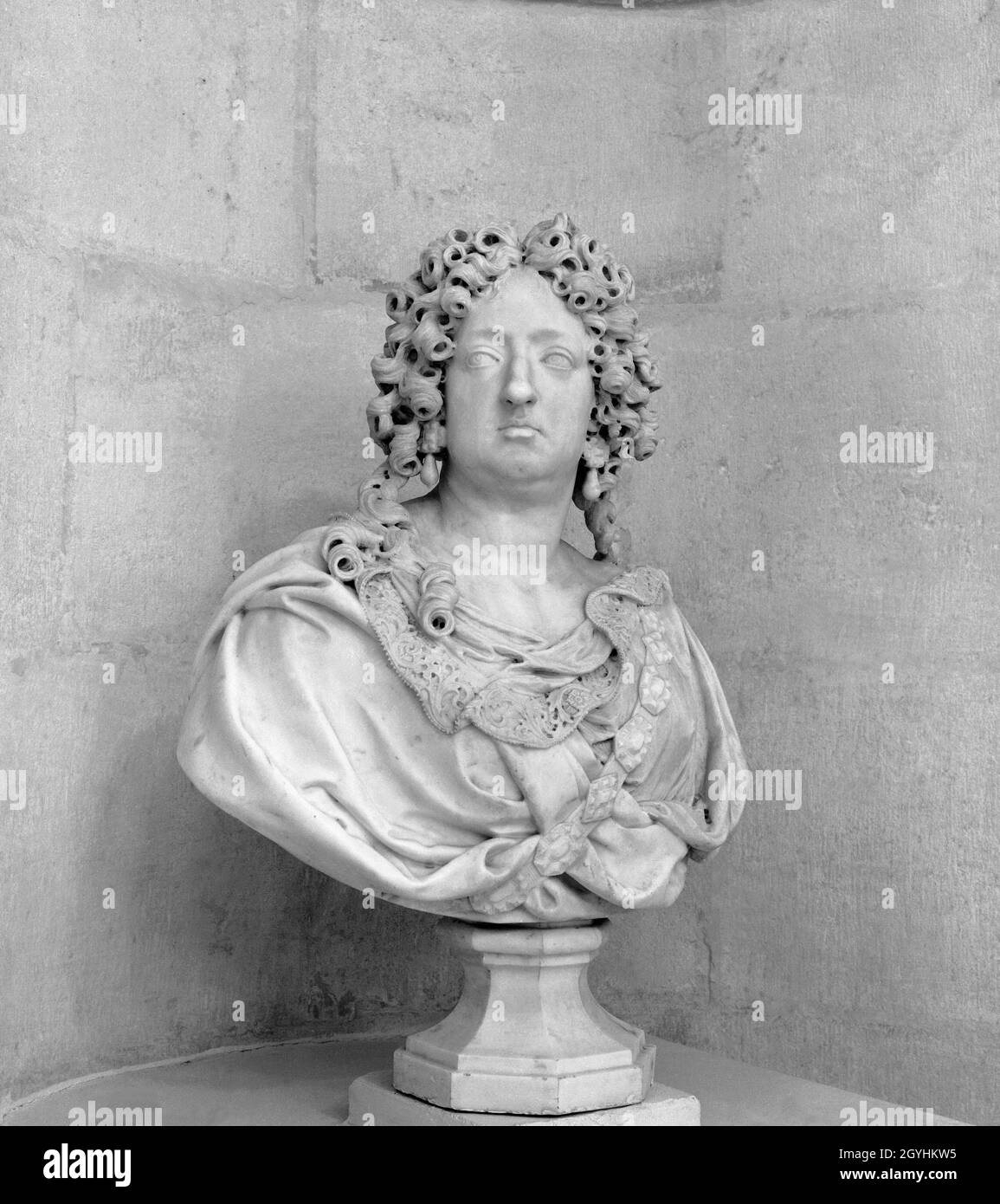 BUSTO DE MARIA TERESA DE AUSTRIA (1638-1683) - REINA DE FRANCIA - ESPOSA DE LUIS XIV - 1683 - BARROCÒ FRANCES. Autore: ANTOINE COYSEVOX. LOCALITÀ: PALACIO REAL-ESCULTURAS. ARANJUEZ. MADRID. SPAGNA. Foto Stock