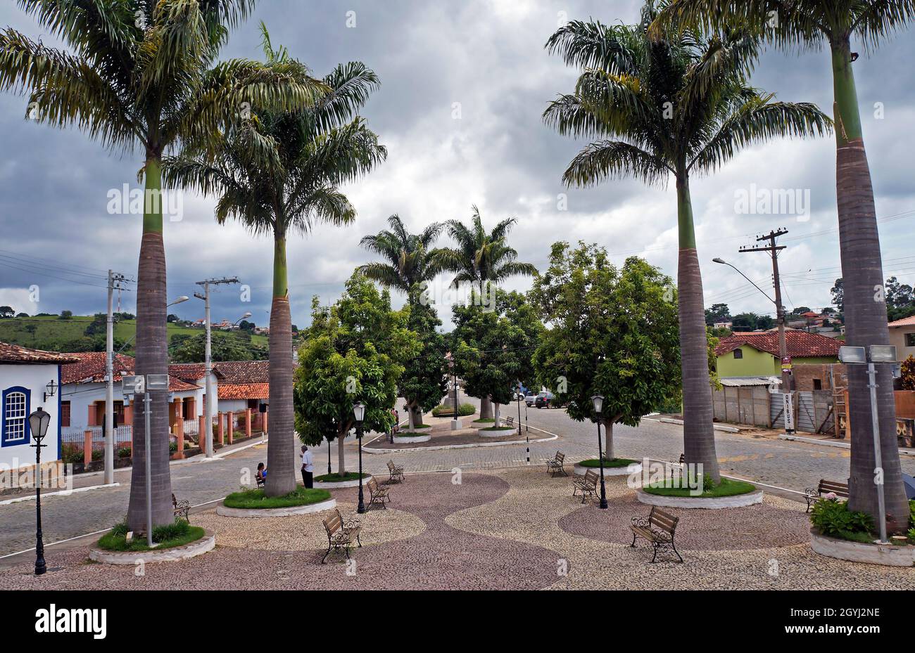 RITAPOLIS, MINAS GERAIS, BRASILE - 27 GENNAIO 2020: Piazza pubblica nel centro della città Foto Stock