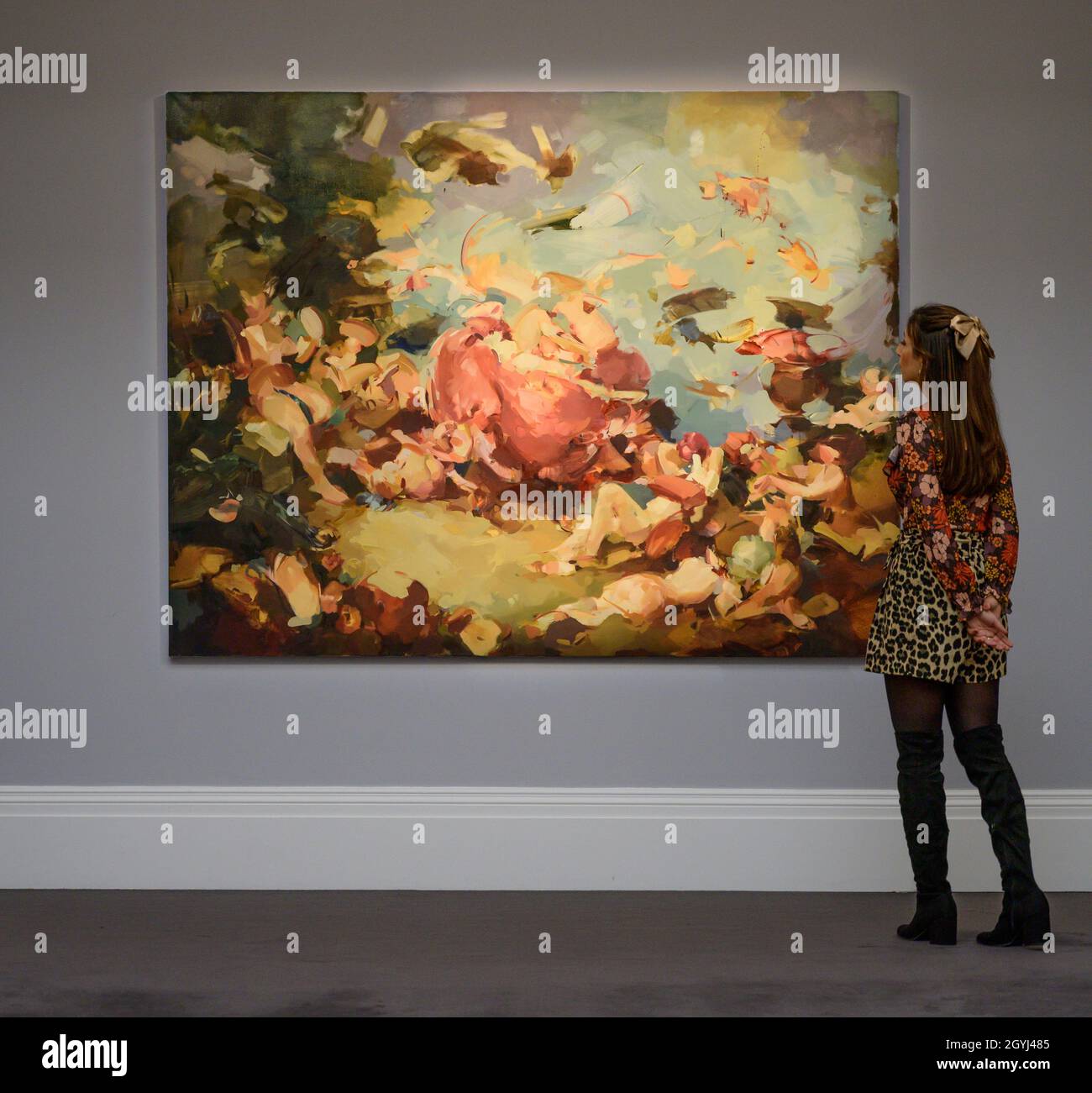 Sotheby’s, Londra, Regno Unito. 8 ottobre 2021. L'asta serale d'arte contemporanea si svolge durante la Fribeze Week il 14 ottobre. Image: Flora Yukhnovich, ho quello che ha, stima £60,000-80,000. Credit: Malcolm Park/Alamy Live News. Foto Stock