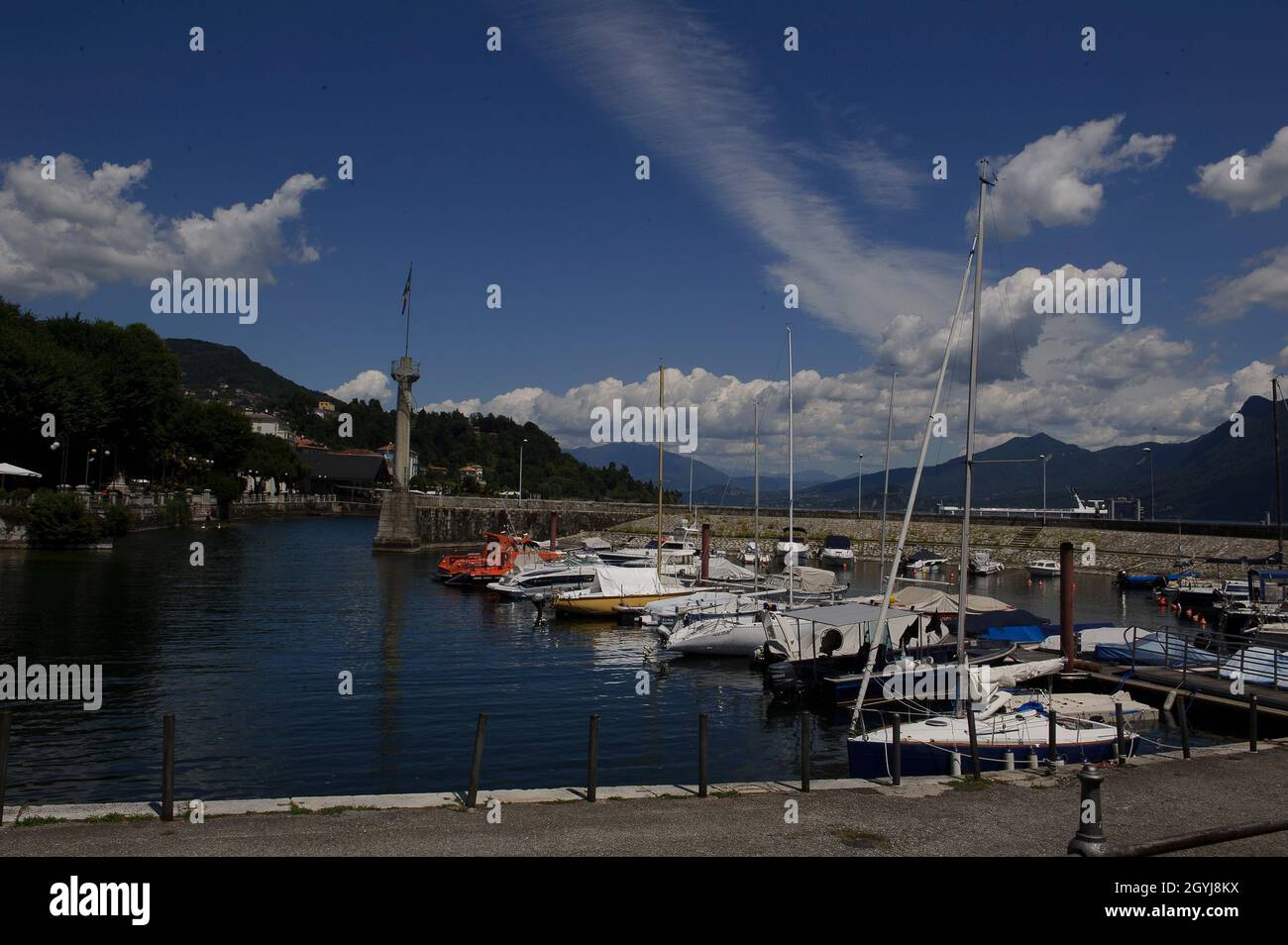 Europa, Italia, Piemonte, provincia Verbania, Lago maggiore, Lago Verbano, Porto di Intra Foto Stock