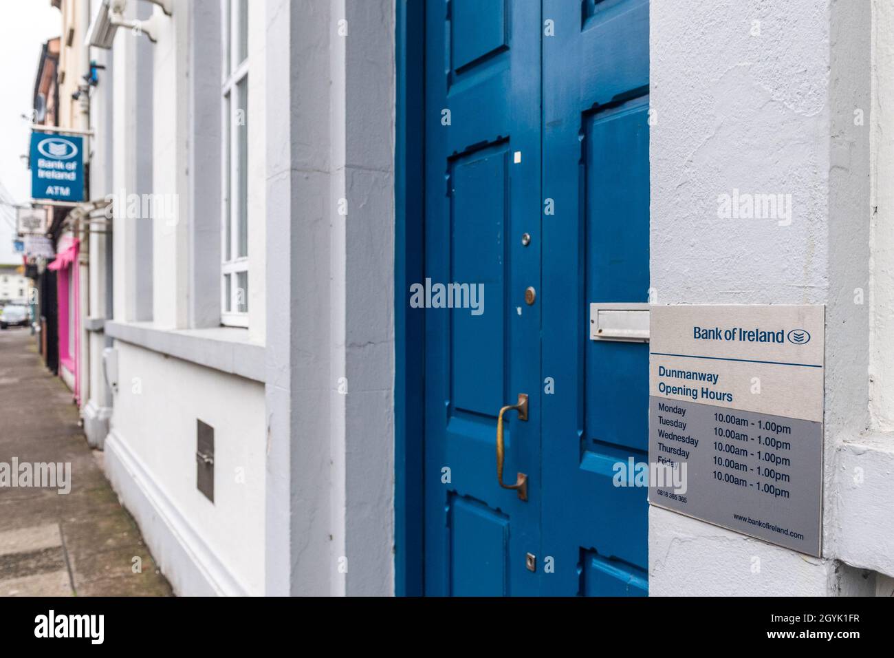 Dunmanway, West Cork, Irlanda. 8 Ott 2021. Bank of Ireland ha chiuso oggi 88 delle sue filiali, rappresentando più di un terzo delle sue sedi. Bank of Ireland afferma che le chiusure sono dovute al fatto che vuole ridurre la propria rete. Credit: AG News/Alamy Live News Foto Stock