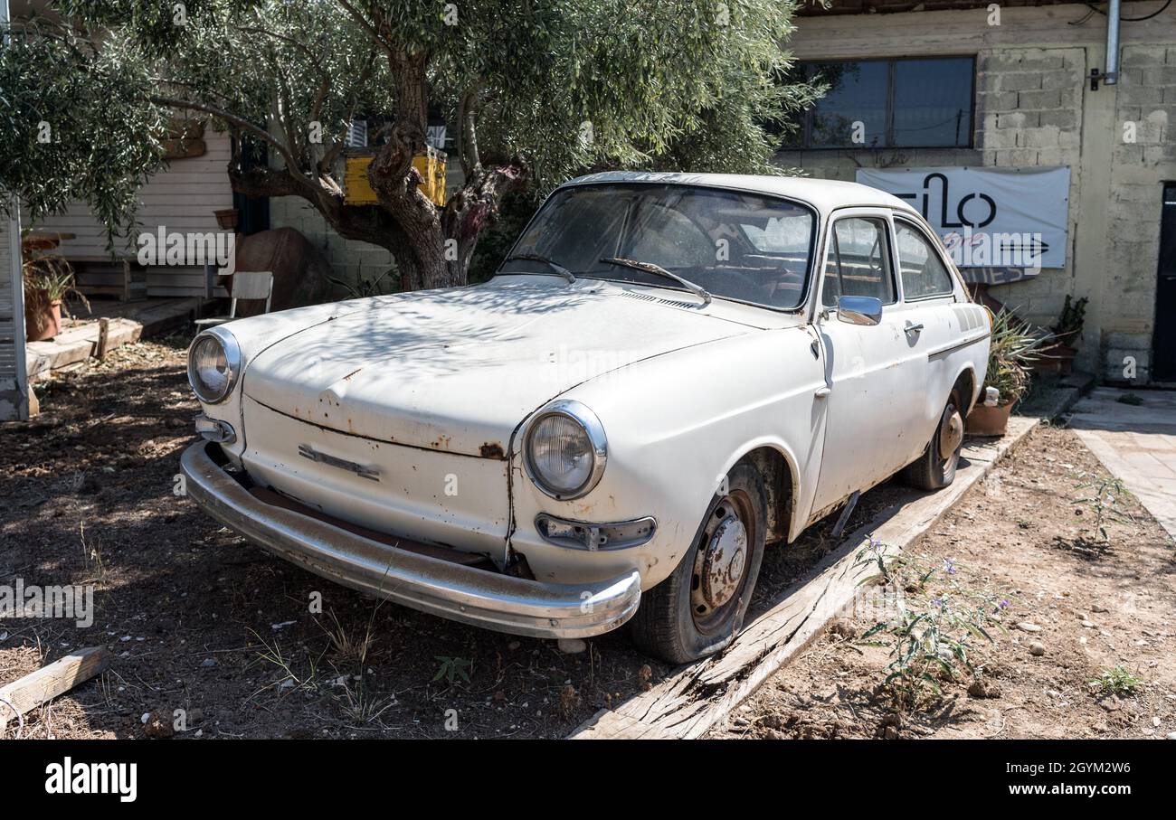 VW Cars Scrap Yard Peloponneso Grecia Foto Stock