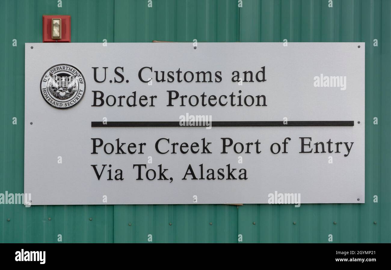 Stati Uniti, Alaska, Poker Creek, il porto di frontiera terrestre più a nord negli Stati Uniti Foto Stock