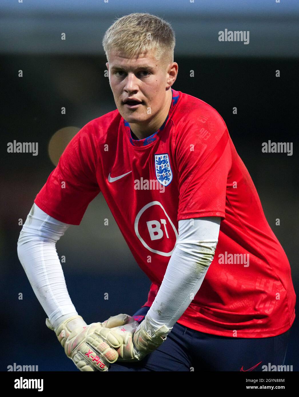 Londra, Regno Unito. 07 ottobre 2021. Il portiere Bradley Young (Leicester City) dell'Inghilterra U20 pre-partita durante la partita internazionale tra l'Inghilterra U20 e l'Italia U20 al Technique Stadium di Chesterfield il 7 ottobre 2021. Foto di Andy Rowland. Credit: Prime Media Images/Alamy Live News Foto Stock