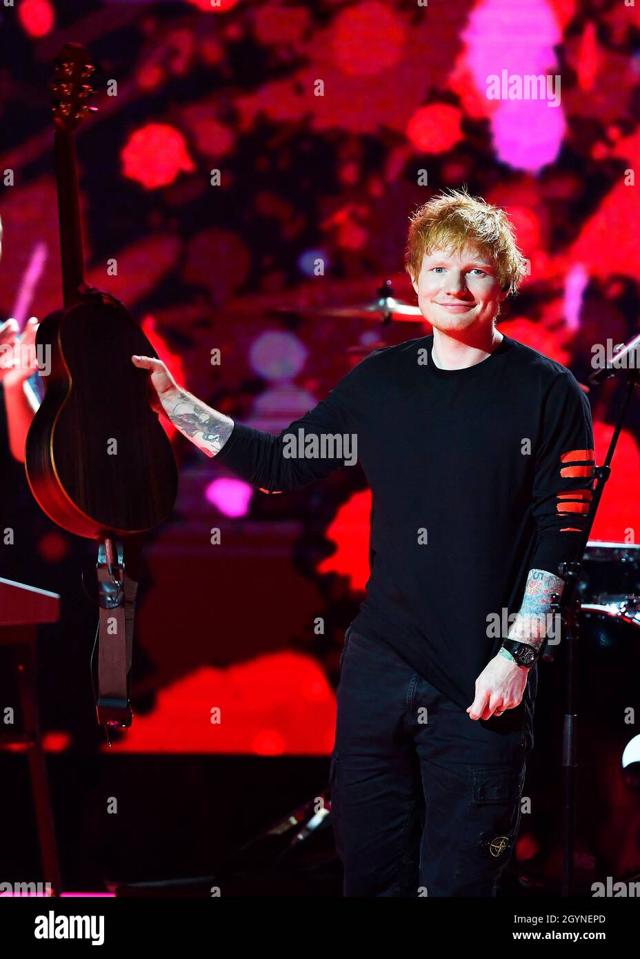 Ed Sheeran appare in Idol su TV4 durante la sua visita in Svezia 2021-10-08(c) Karin Törnblom / TT / code 2377 Foto Stock