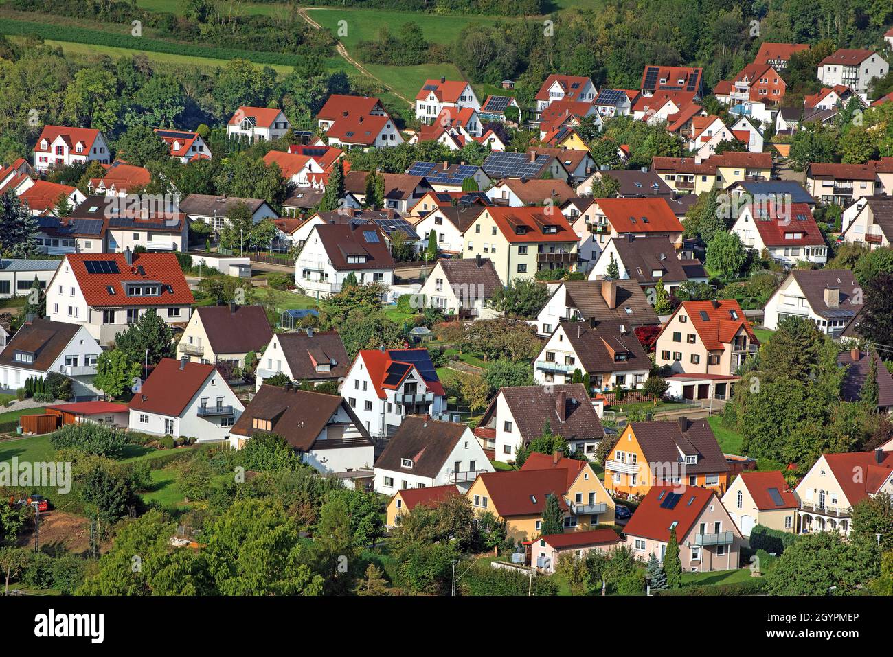 Vista su una zona periferica della città di Harburg, Baviera, Germania Foto Stock