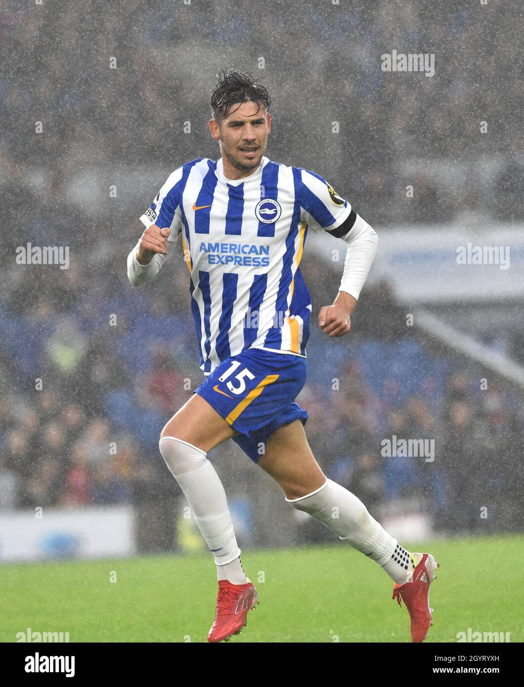 Jakub Moder di Brighton durante la partita della Premier League tra Brighton & Hove Albion e l'Arsenal all'Amex Stadium , Brighton , Regno Unito - 2 ottobre 2021 - solo per uso editoriale. Nessun merchandising. Per le immagini Football si applicano restrizioni fa e Premier League inc. Nessun utilizzo di Internet/cellulare senza licenza FAPL - per i dettagli contattare Football Dataco Foto Stock