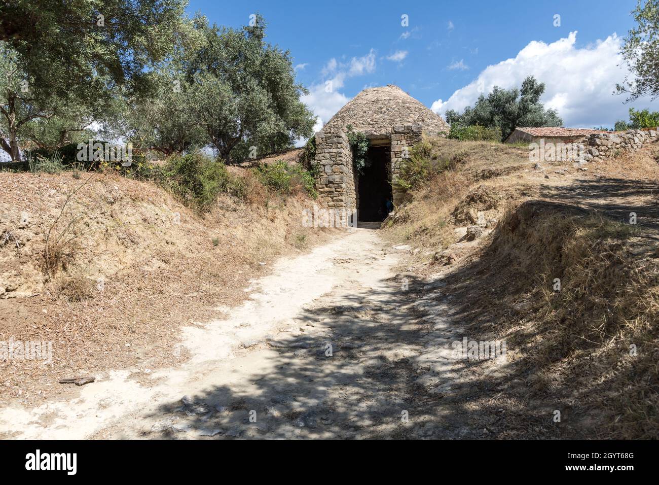 Una tomba micenea nel sito antico di Palazzo Nestori Peloponneso Grecia Foto Stock