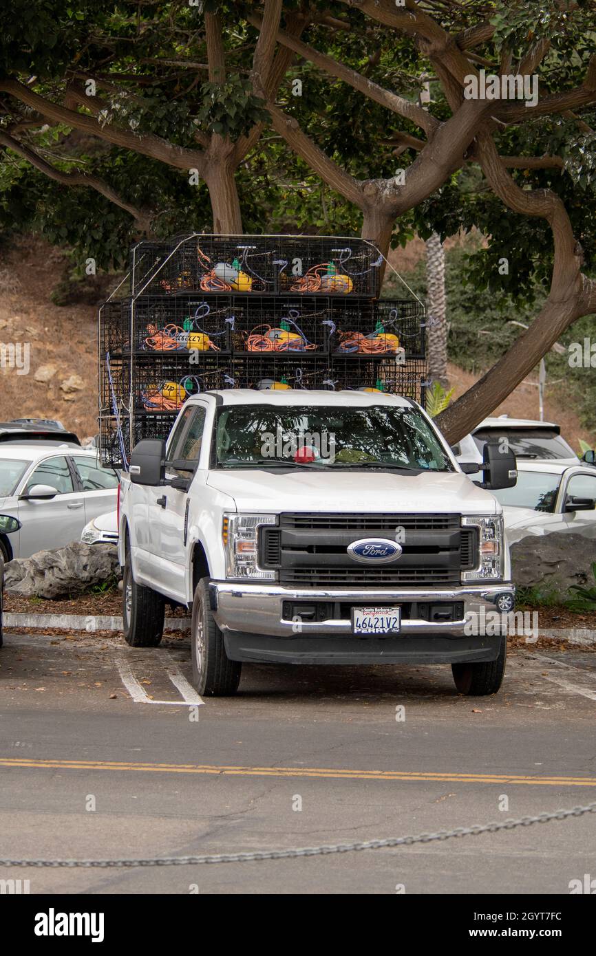 Camion che trasporta le trappole di aragosta Santa Barbara (California) Marina Foto Stock