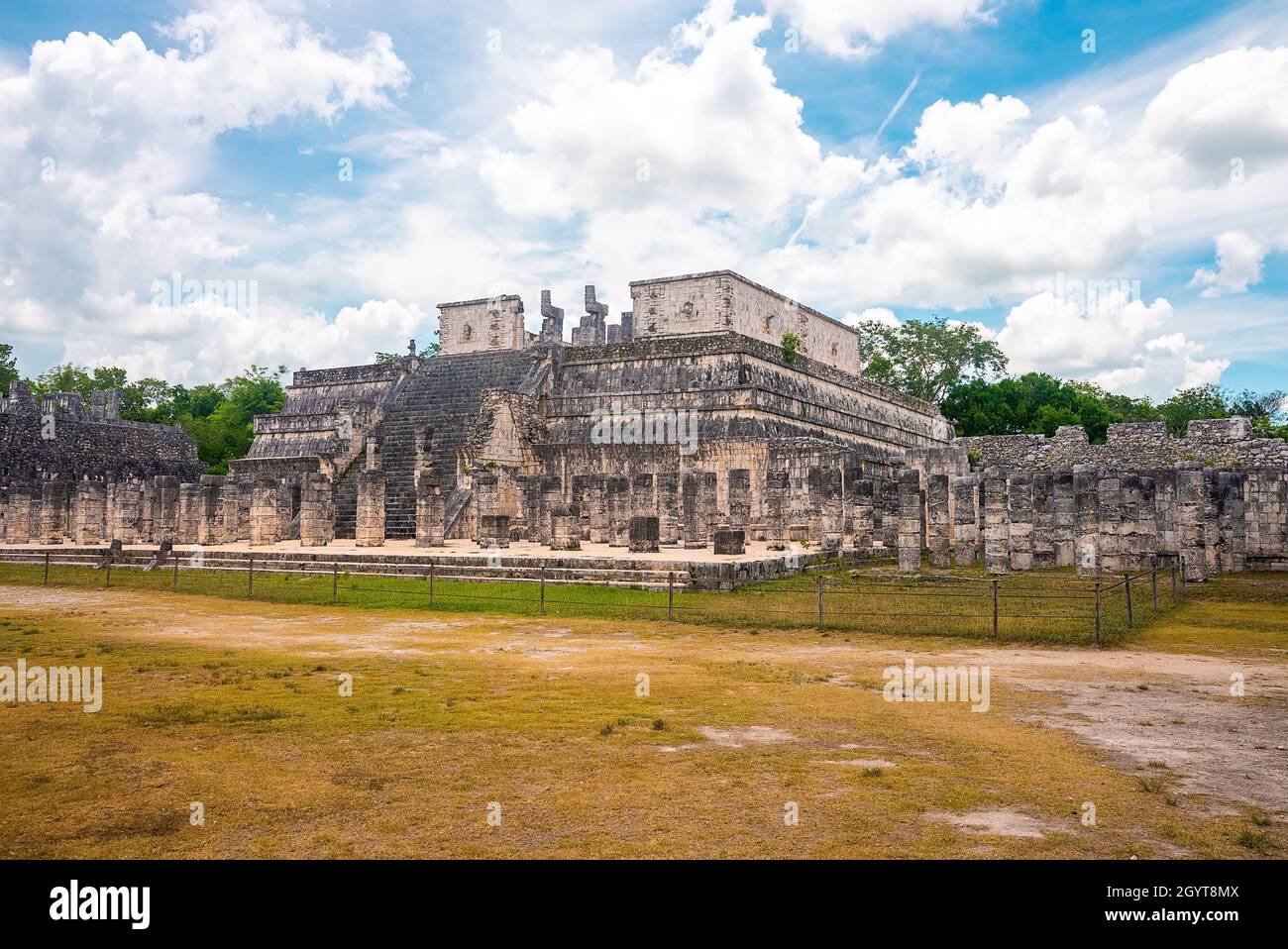 Antiche rovine del Tempio di Kukulkan grande piramide a Chichen Itza Foto Stock
