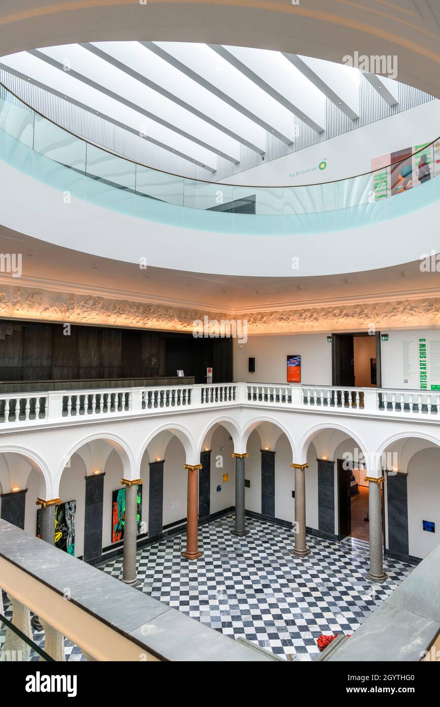 Interno della Aberdeen Art Gallery, Aberdeen, Scozia, Regno Unito Foto Stock