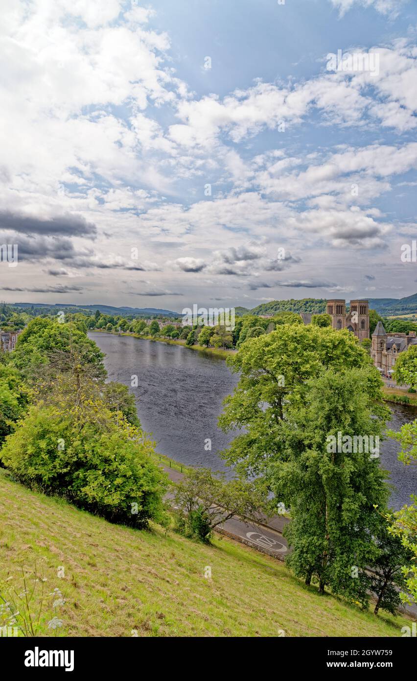 Cattedrale di Inverness. La Chiesa Cattedrale di Sant'Andrea sul fiume Ness a Inverness, Scozia - Regno Unito - 18 luglio 2021 Foto Stock
