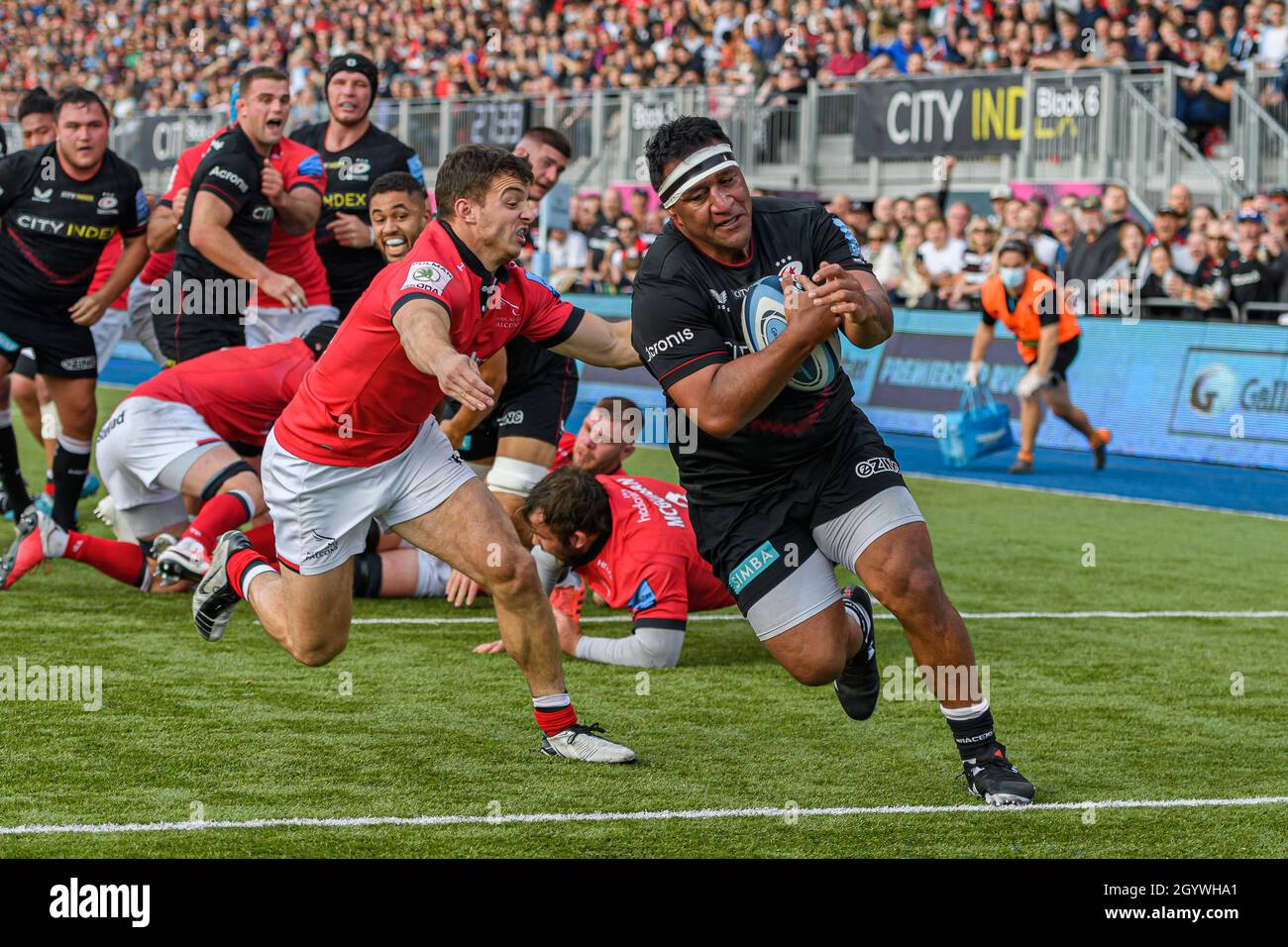 LONDRA, REGNO UNITO. 09th, Oct 2021. Mako Vunipola di Saracens segna una prova durante Gallagher Premiership Rugby Round 4 Match tra Saracens vs Newcastle Falcons allo StoneX Stadium il sabato 09 ottobre 2021. LONDRA INGHILTERRA. Credit: Taka G Wu/Alamy Live News Foto Stock