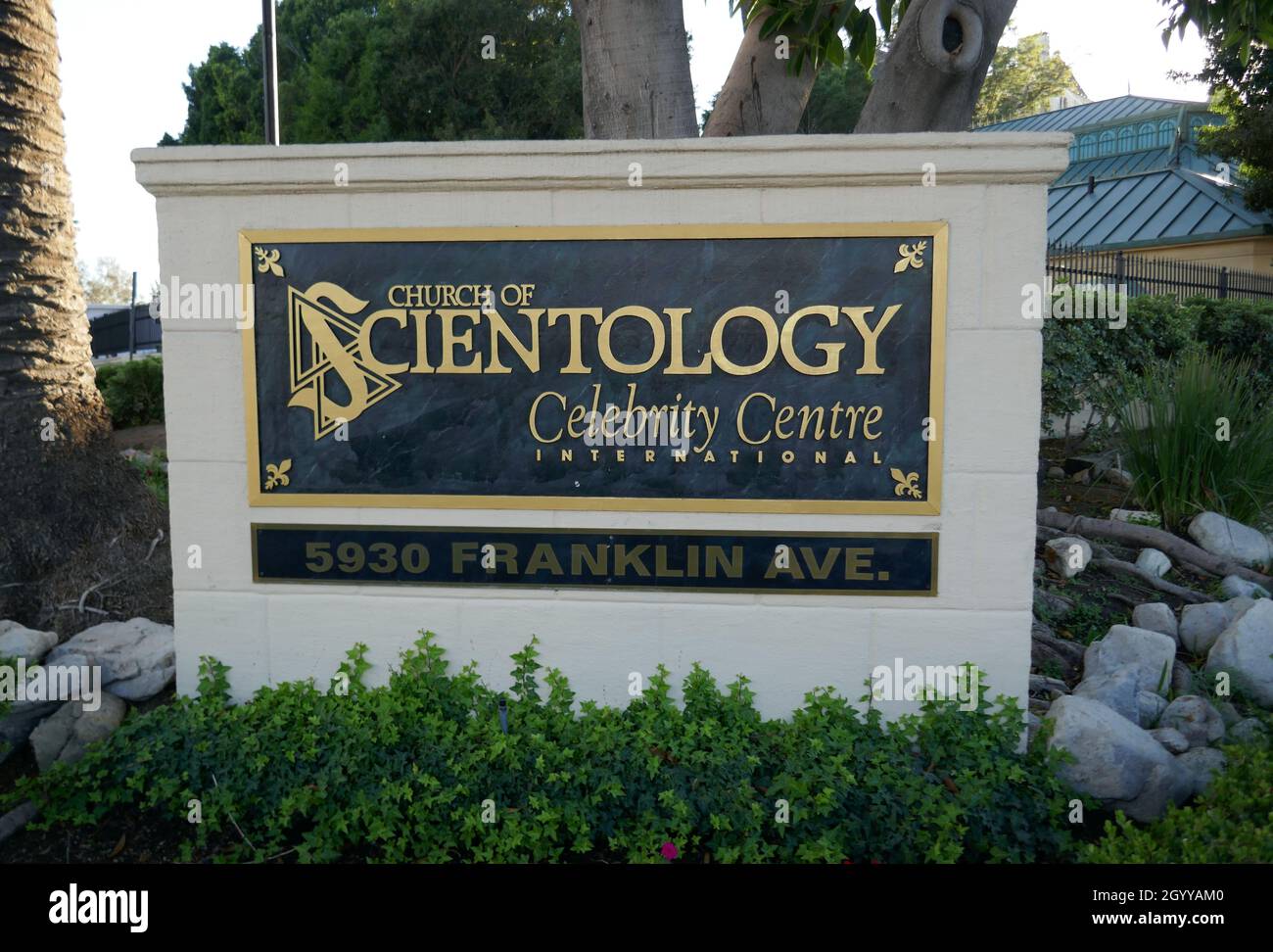 Los Angeles, California, USA 30 settembre 2021 una visione generale dell'atmosfera attrice Carole Lombard, Ginger Rogers, attore ben Lyon, produttore Mervyn Leroy, attore Edward G. Robinson, attore Errol Flynn, attrice Alana Stewart, comico George Burns, attore Vincent Price, scrittore Edgar Rice Burroughs, L'attore Clark Gable e il direttore Thomas Ince ex casa/residenza, come lo Scientology Celebrity Center al 5930 Franklin Avenue il 30 settembre 2021 a Los Angeles, California, USA. Foto di Barry King/Alamy Stock Foto Foto Stock