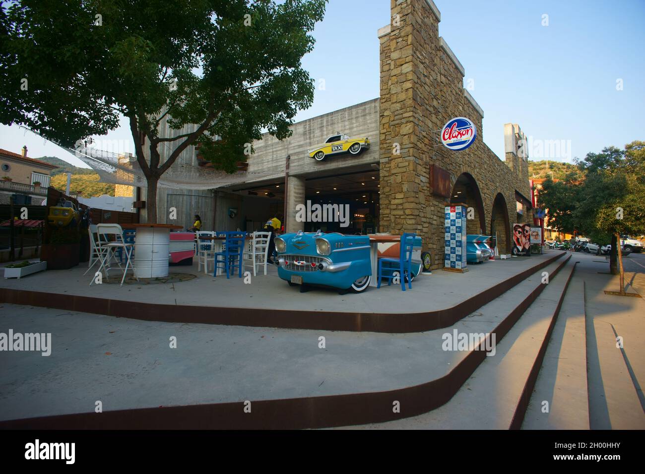 Clacson Restaurant - Car design pub ad Acciaroli, Parco Nazionale del Cilento. Salerno. Italia Foto Stock