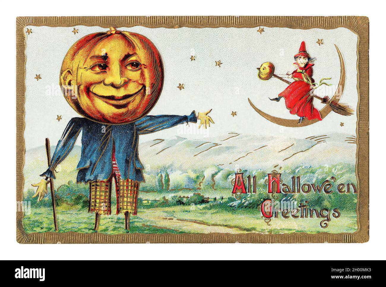 Biglietto d'auguri vintage di Halloween / cartolina. Primi del 1900. Tutti i saluti di Halloween. Una cicatrice di zucca che ondola verso una strega su una scopa. Foto Stock