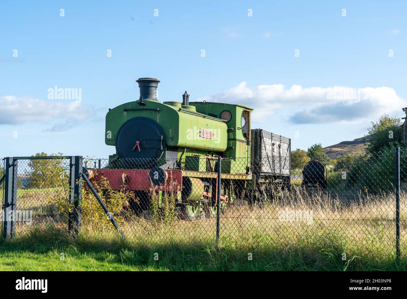 Blaenavon, Monmouthshire Galles UK Ottobre 10 2021 motore di locomotiva a vapore e camion di carico al Welsh Heritage Museum Big Pit di Blaenafon Galles Foto Stock