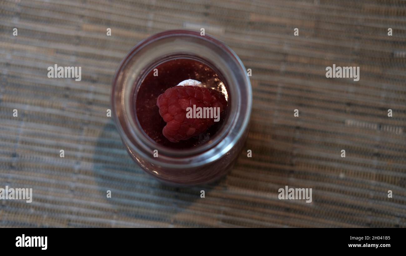 Ristorante di alta classe Sugar Fix Confezione deserti in un vaso di vetro Foto Stock