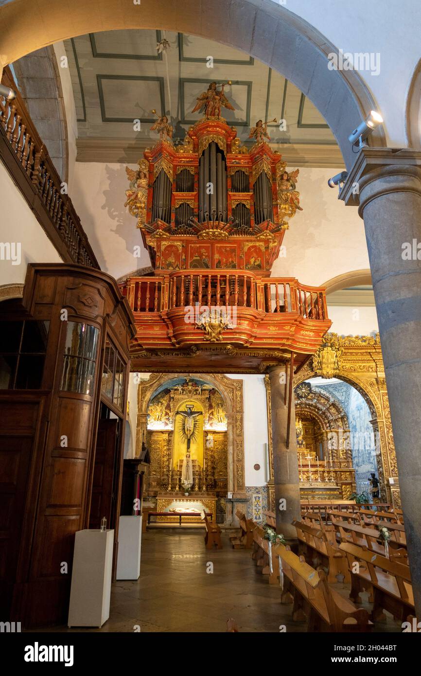 Organo della Chiesa all'interno della Cattedrale di Santa Maria a Faro, Algarve. Foto Stock