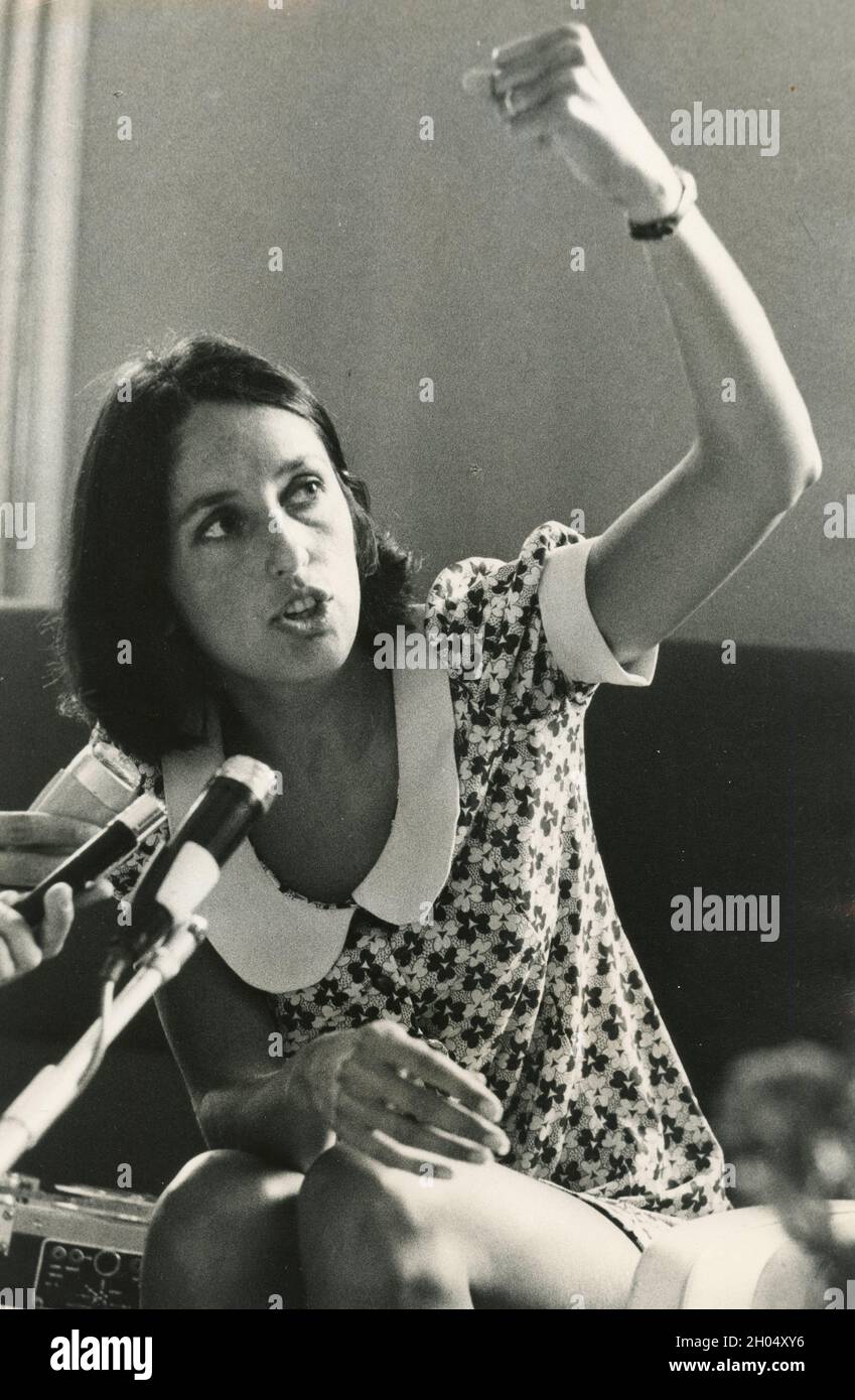 Cantante, cantautrice e attivista americana Joan Baez, anni '1970 Foto Stock