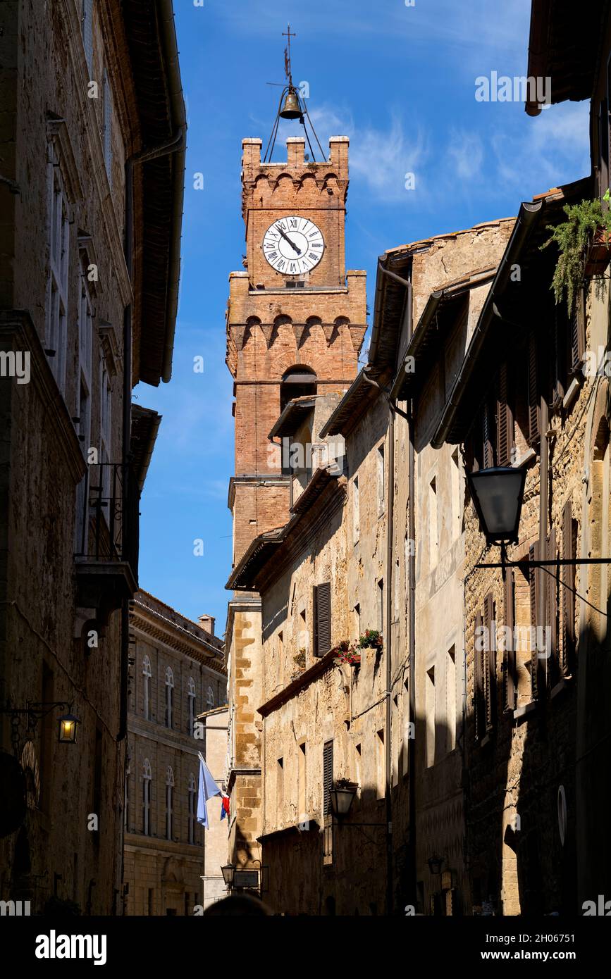 Pienza Val d'Orcia Toscana. Il municipio nella città vecchia Foto Stock