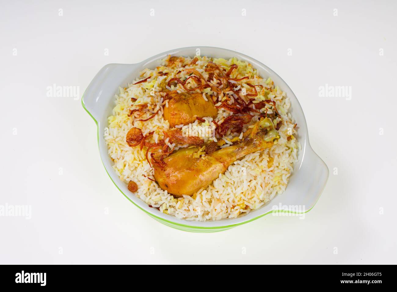 Pollo biryani , pollo dhum biriyani stile kerala fatto con riso e spezie jera . Foto Stock
