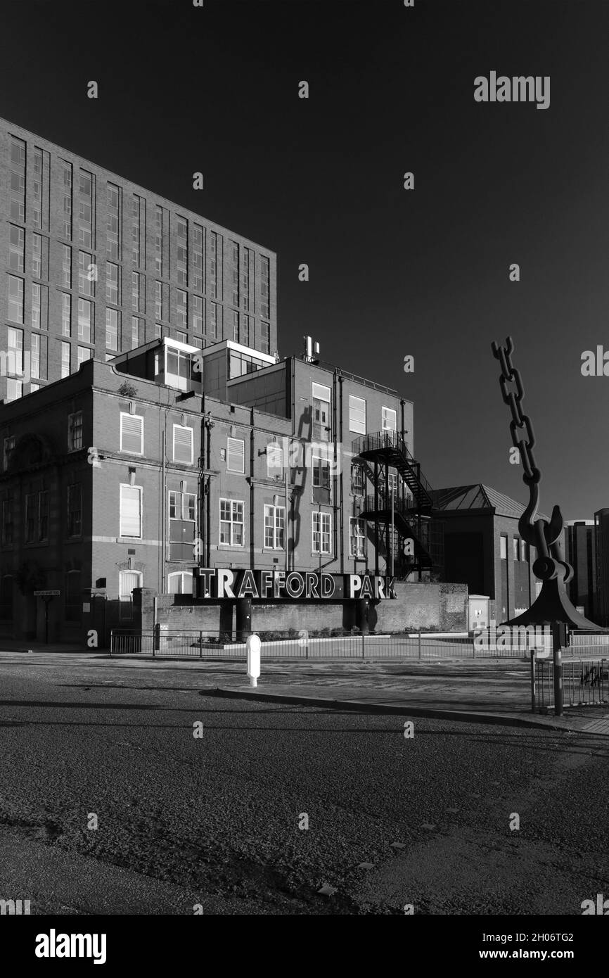 Una delle sculture Skyhook, Trafford Park, Greater Manchester, Lancashire, Inghilterra, REGNO UNITO Foto Stock