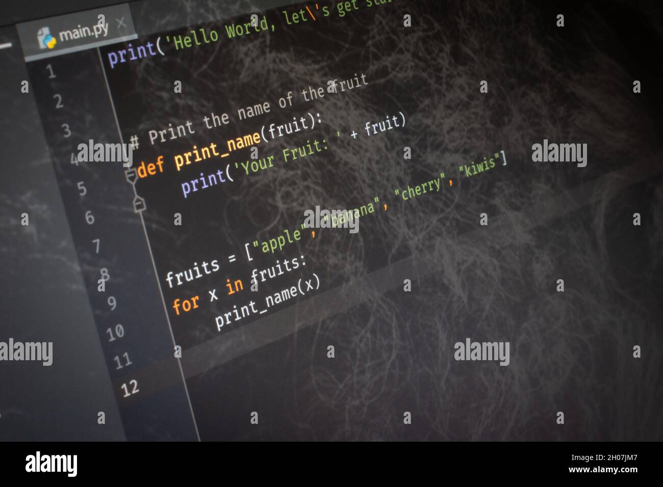 Codice di Python Hello World sullo schermo Foto Stock