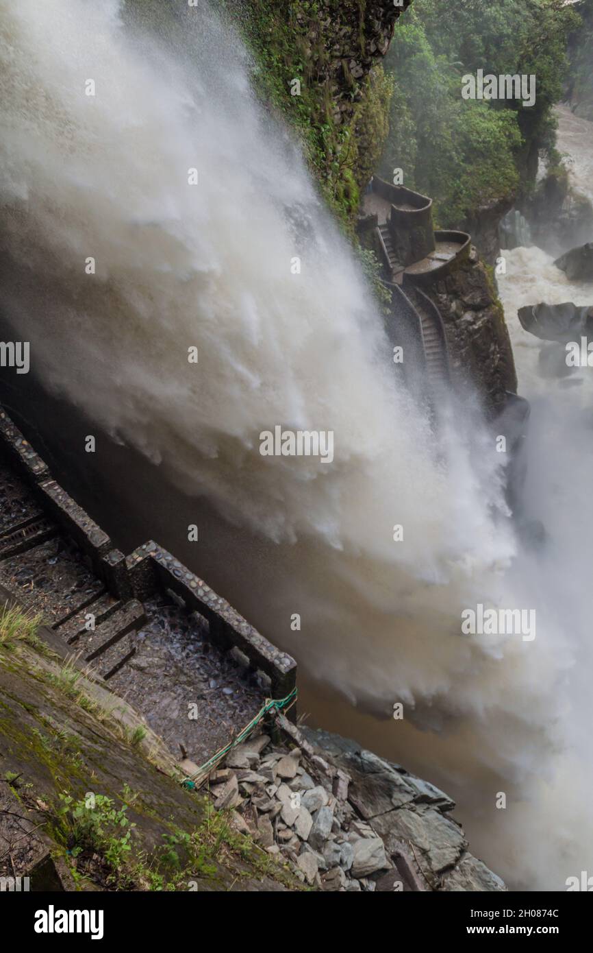 Pailon del Diablo (Cauldron del Diavolo) cascata vicino a Banos città, Ecuador Foto Stock