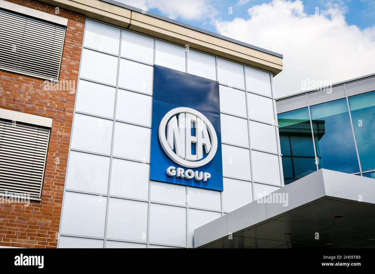 «11.06.2021, Germania, Renania settentrionale-Vestfalia, Uebach-Palenberg - logo del Gruppo NEA. NEA costruisce impianti di compressione per la compressione dei gas di processo, es Foto Stock