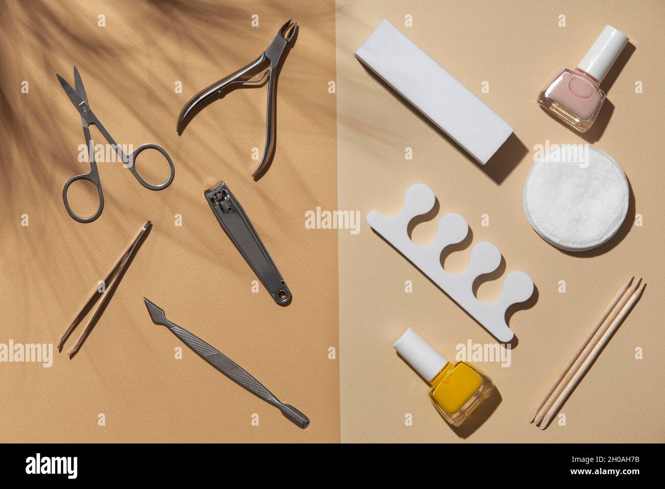 Flat Lay STILL vita disposizione unghie cura prodotti Foto Stock