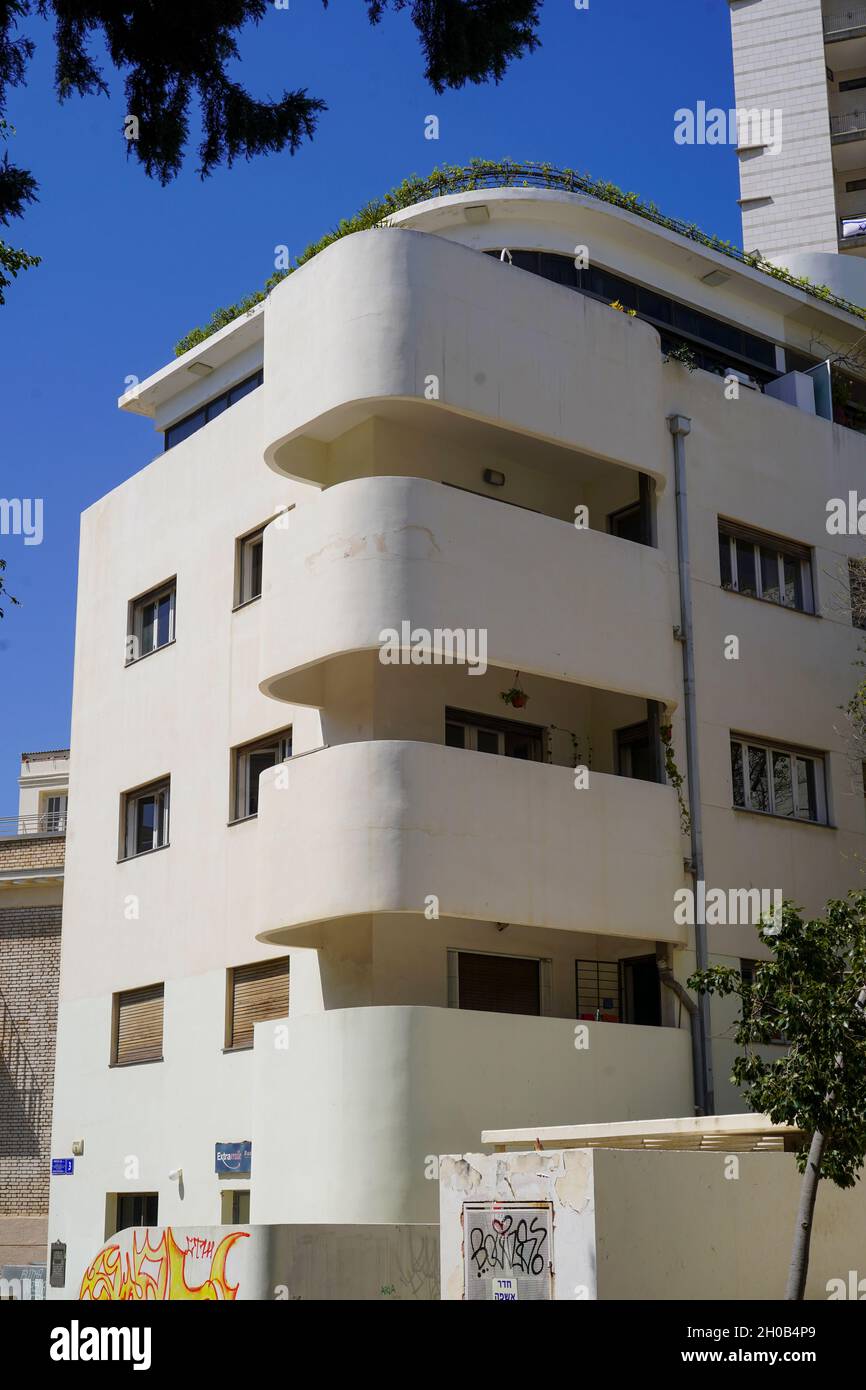 Bauhaus architettura a 3 Strauss Street, Tel Aviv Città Bianca. La Città Bianca si riferisce ad una collezione di oltre 4,000 edifici costruiti nel Bauhaus o i Foto Stock