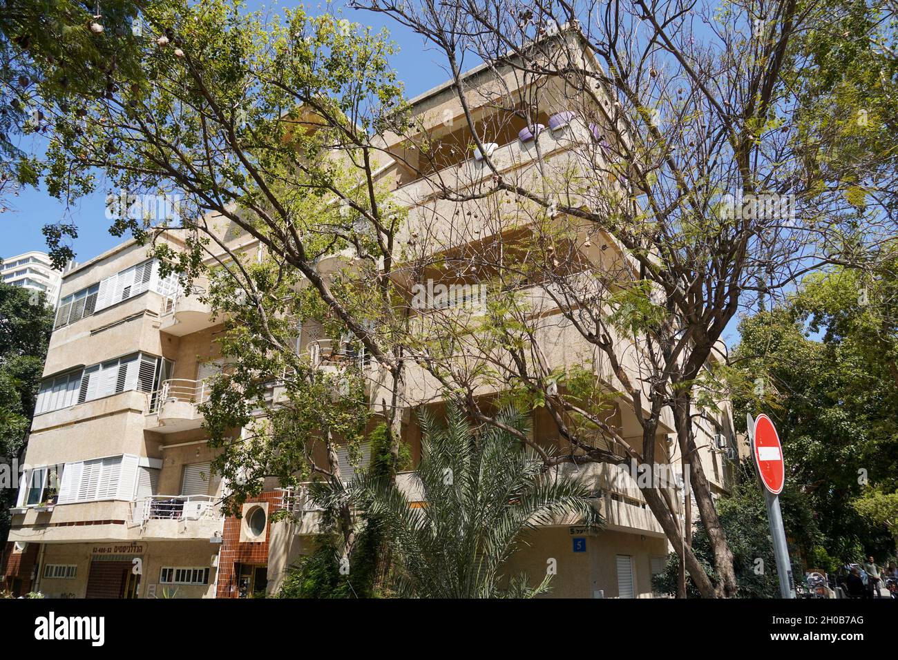 Bauhaus architettura a 5 Yael Street, Tel Aviv Città Bianca. La Città Bianca si riferisce ad una collezione di oltre 4,000 edifici costruiti nel Bauhaus o Inte Foto Stock