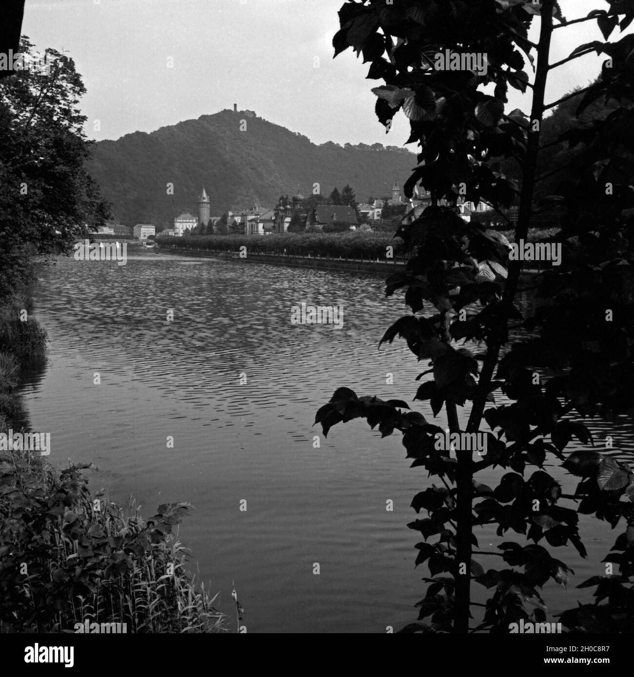 Blick auf Bad Ems an der Lahn, Deutschland 1930er Jahre. Vista di Bad Ems presso il fiume Lahn, Germania 1930s. Foto Stock