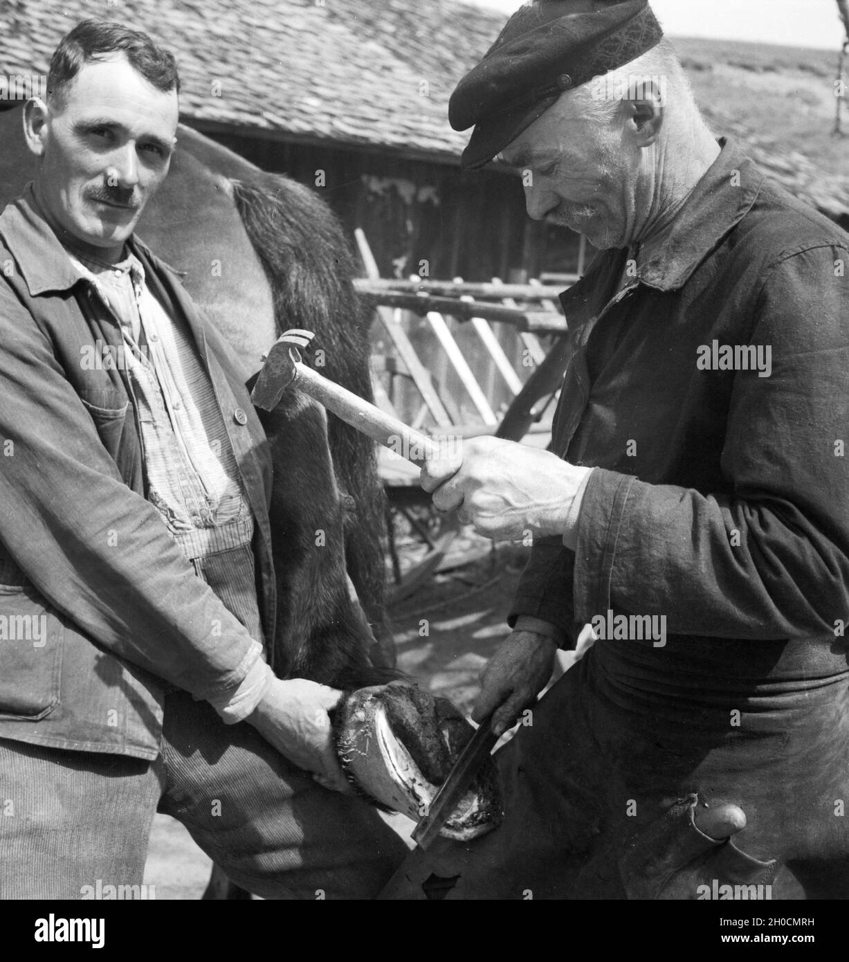 Ein Ausflug in den Südschwarzwald, Deutsches Reich 1930er Jahre. Un viaggio per la Foresta Nera meridionale, Germania 1930s. Foto Stock