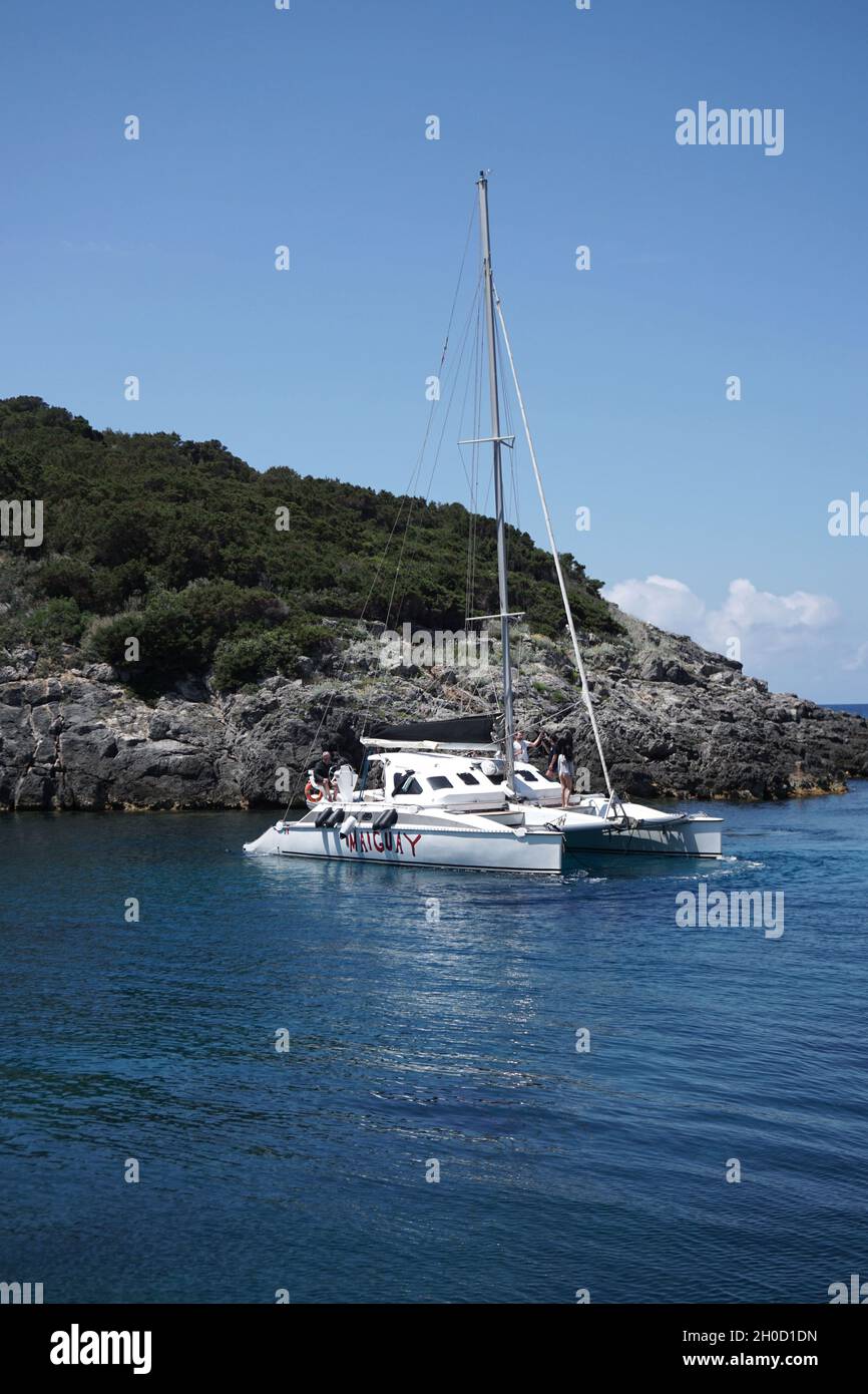Arcipelago toscano, Cala Maestra, Catamarano, Isola di Giannutri, Toscana, Italia, Europa Foto Stock