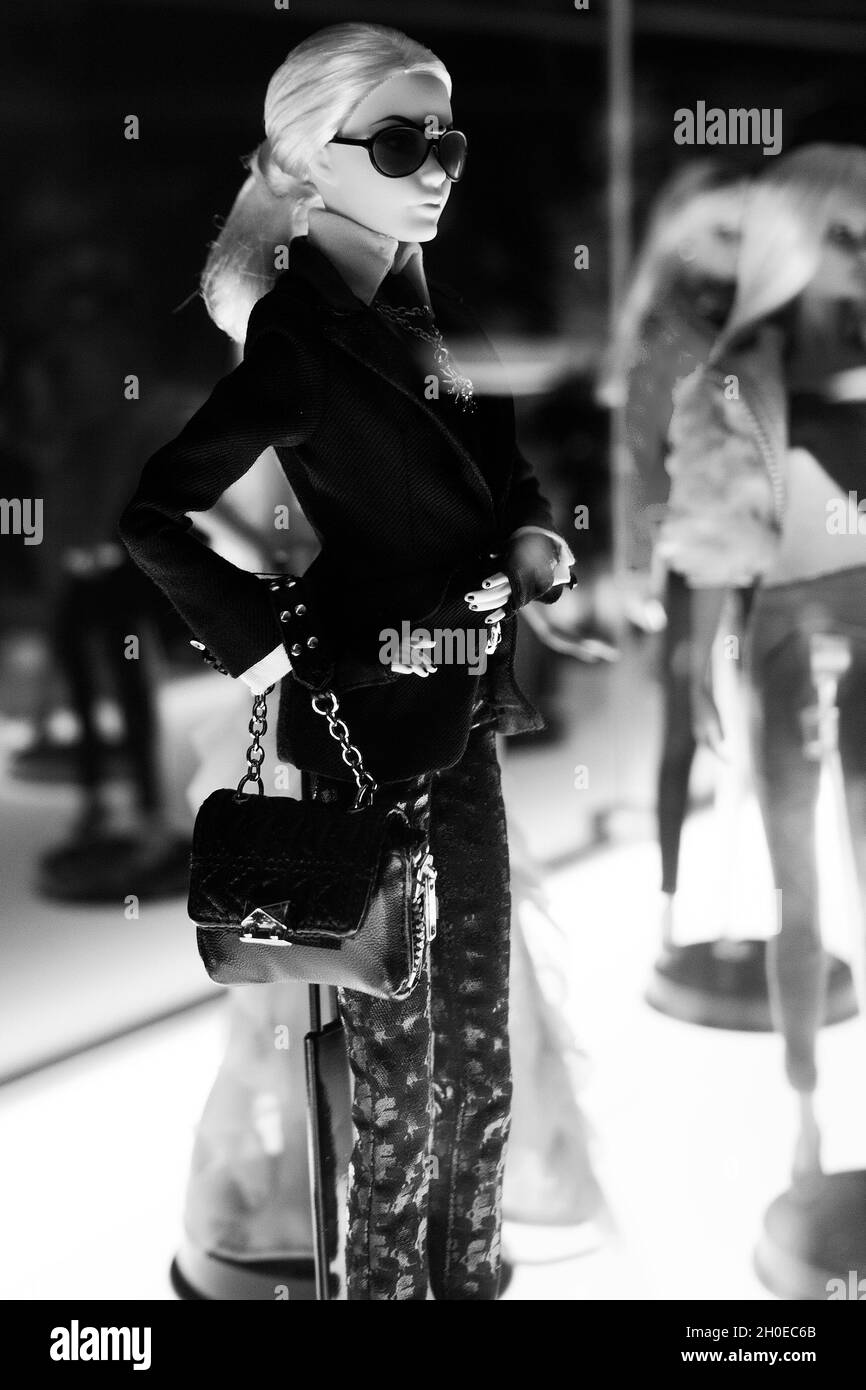 Esposizione Barbie Karl Lagerfeld al museo Mudec di Milano Foto Stock