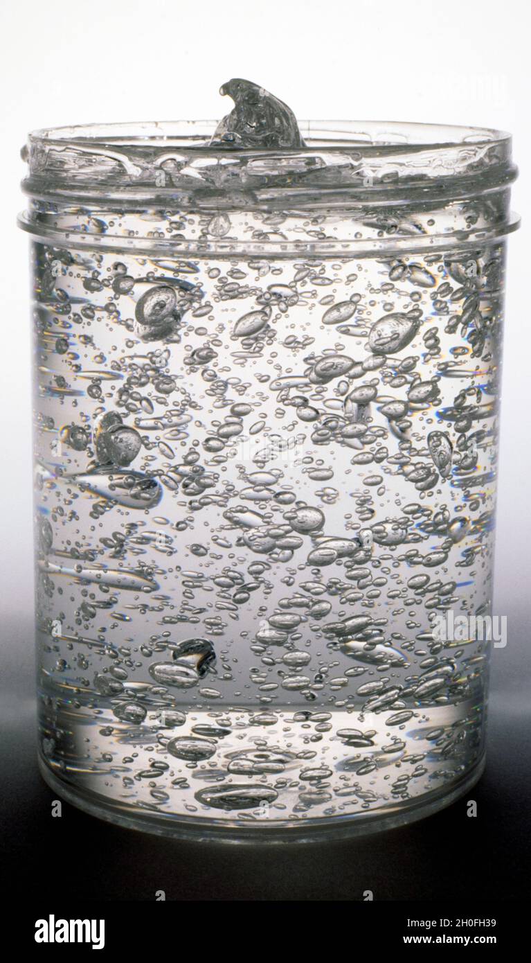 gel trasparente utilizzato nell'industria cosmetica still life Foto Stock