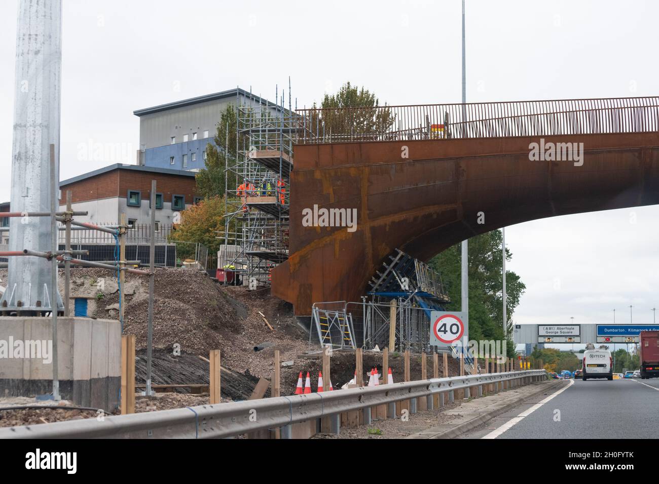 Nuovo ponte Sighthill sull'autostrada M8 in fase di costruzione, Glasgow, Scozia, Regno Unito Foto Stock