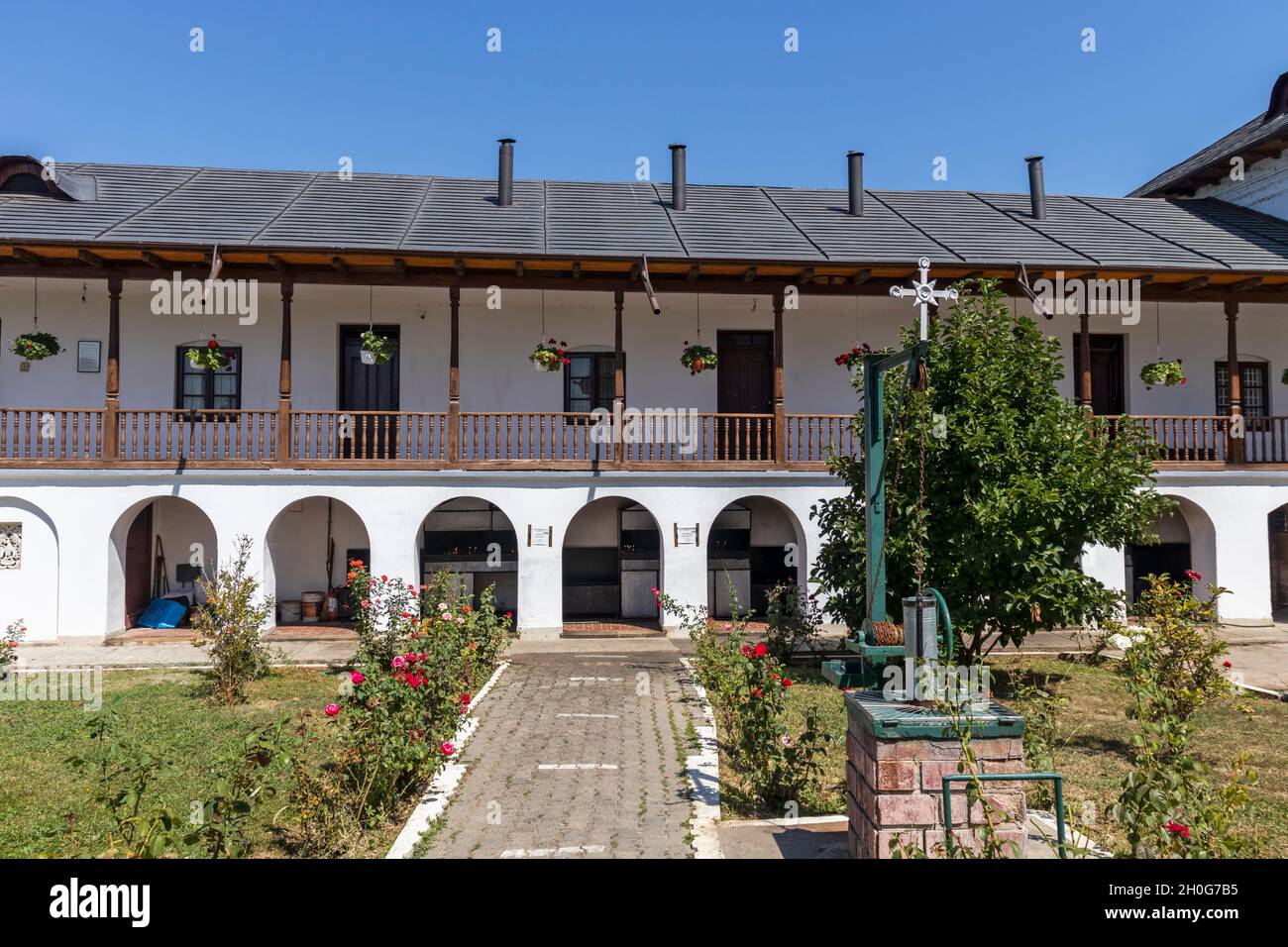 Monastero medievale di Cernica vicino alla città di Bucarest, Romania Foto Stock