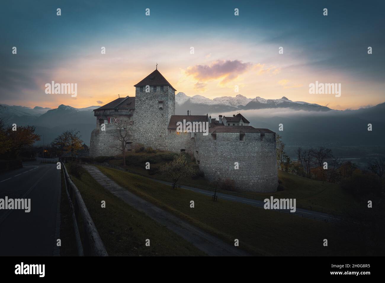 Castello di Vaduz al tramonto - Vaduz, Liechtenstein Foto Stock