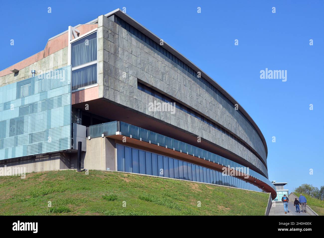 Torino, Piemonte, Italia -10-10-2021- gli esterni del Museo Nazionale dell'Automobile. Foto Stock