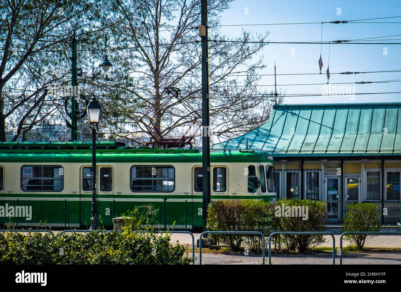 Budapest, Ungheria, marzo 2020, vista di un treno dalla stazione di Boráros tér Foto Stock