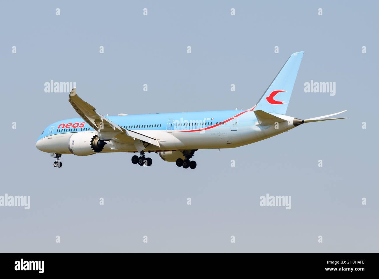 Neos Airline Boeing 787 Dreamliner aereo in volo. Neos è una compagnia aerea italiana che opera 787-9. Foto Stock