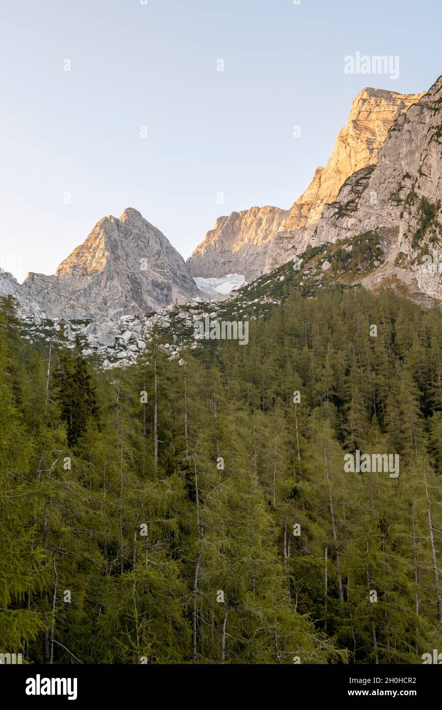 Blaueisspitze e Hochkalter, Alpi Berchtesgaden, Berchtesgadener Land, alta Baviera, Baviera, Germania Foto Stock