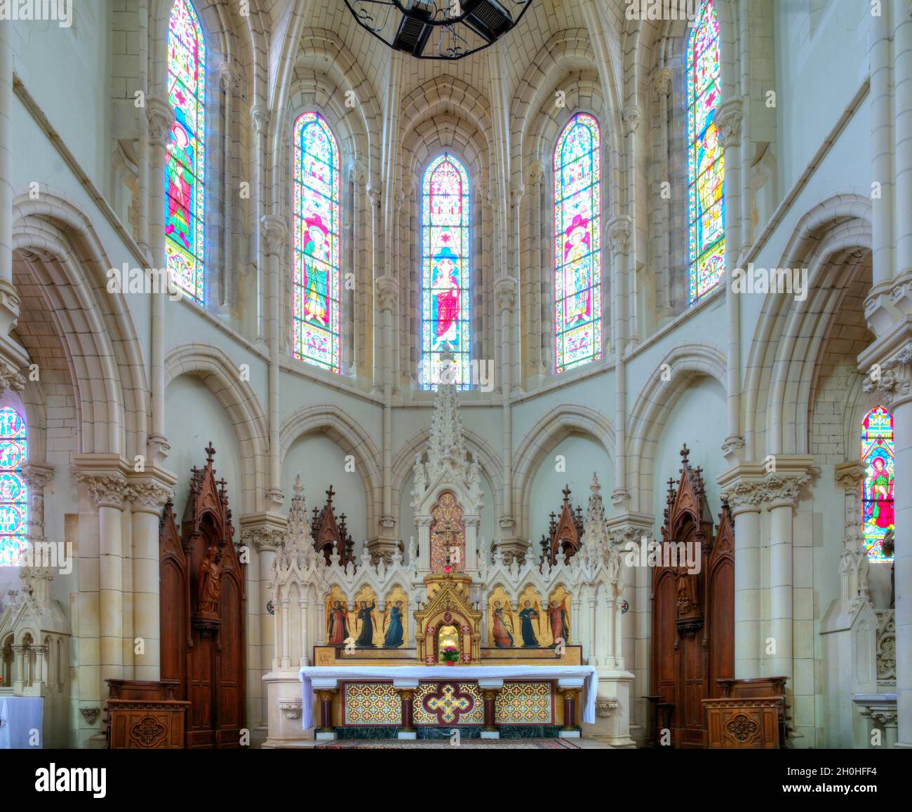 Altare, sala del coro, Eglise Saint Pierre en Broceliande de Bedee, Bedee, Ille-et-Vilaine, Francia Foto Stock