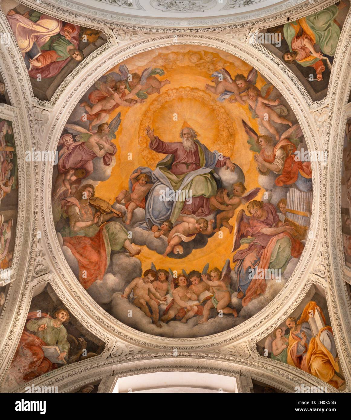 ROMA, ITALIA - 29 AGOSTO 2021: Affresco di Dio Padre e quattro Evangelisti nella cappella laterale della chiesa Chiesa di San Francesco a Ripa Foto Stock