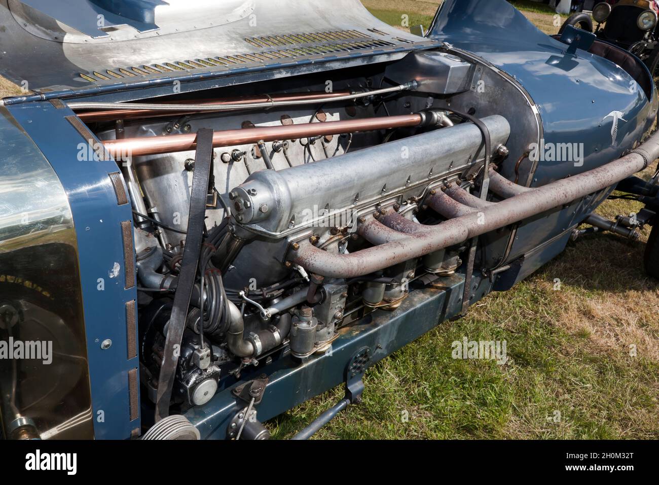 Primo piano del motore aerodinamico Mb12 da 27 litri in un SID Delage Hispano Suiza del 1926/30, esposto al London Classic Car Show del 2021 Foto Stock