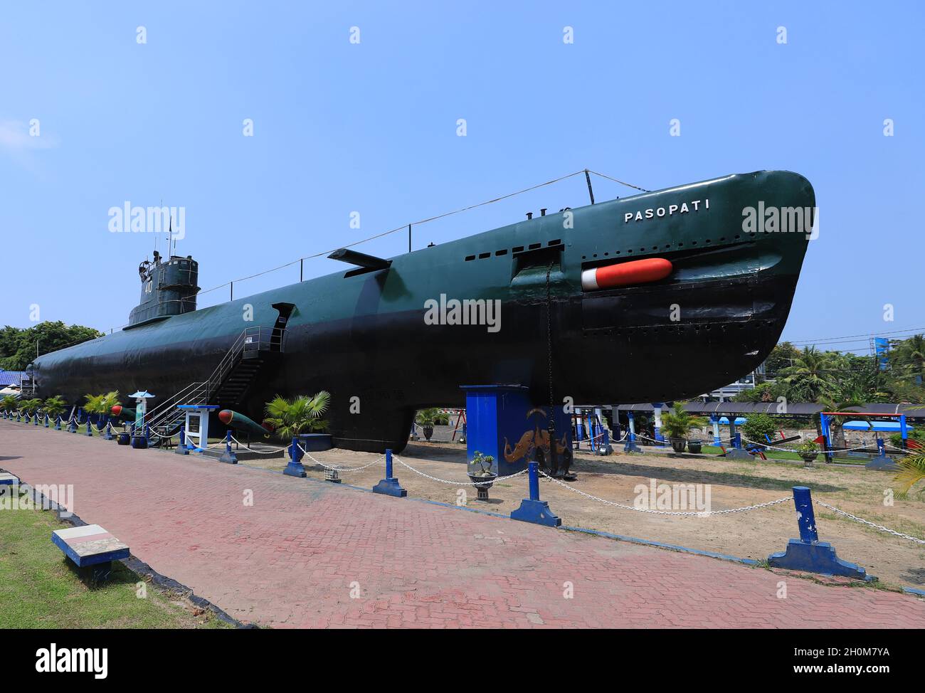 Surabaya, Indonesia-6 ottobre 2021: Monumento sottomarino Pasopati. Foto Stock